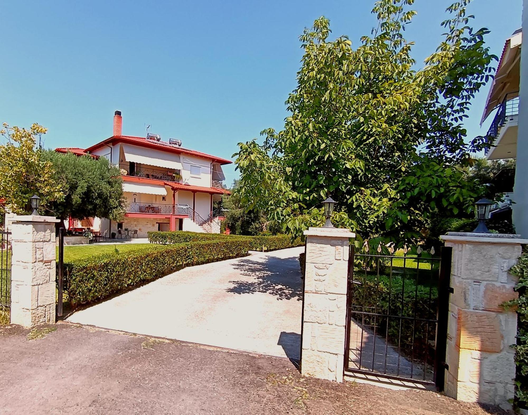 Giorgos Apartments. Szkála Fúrkasz Kültér fotó